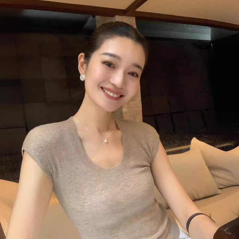 Black U-Neck Knitwear Short-Sleeved T-Shirt for Women in Summer Slimming Look Small Flying Sleeves Versatile Short Top