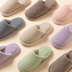 新型の毛の韓国版のスリッパの女性の秋冬のカップルの家庭の軽くて静かなEVAの保温の滑り止めの高級感のスリッパ
