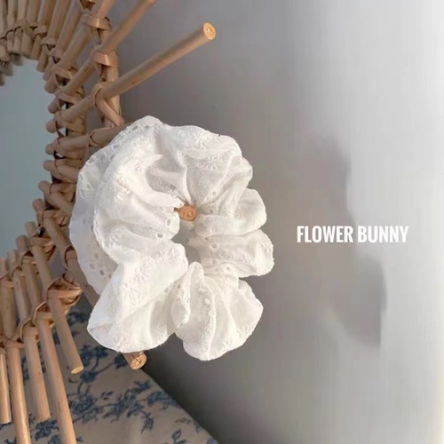 Zhao Lusi's favorite double-layer white lace hollowed-out hair tie—French-style, large-sized hair accessory for women