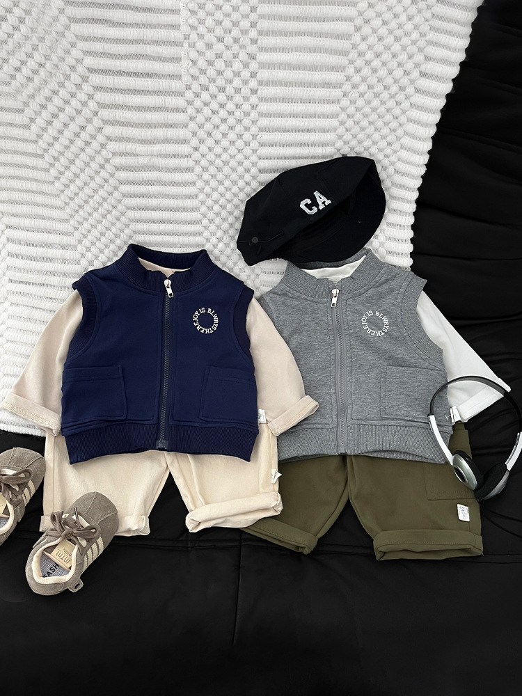 Guapo niño chaleco de otoño coreano nuevo chaleco de moda cool bebé ocio hombro clip caballo bebé chaleco de aire exterior