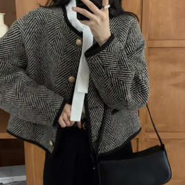 小众法式复古小香风外套女秋装2025新款条纹短款夹克开衫上衣