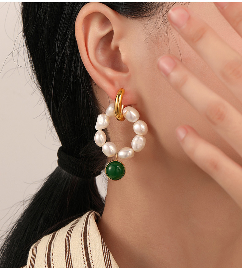 Retro Geometric Pearl Earrings 1 Pair