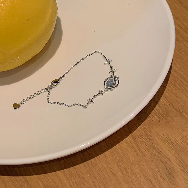 Geng Xinghe Starry Star Bracelet fir Meedercher, Ins, Nischdesign, 2022 neien High-End Stil, Gebuertsdag vun der beschter Frëndin_voghion.com