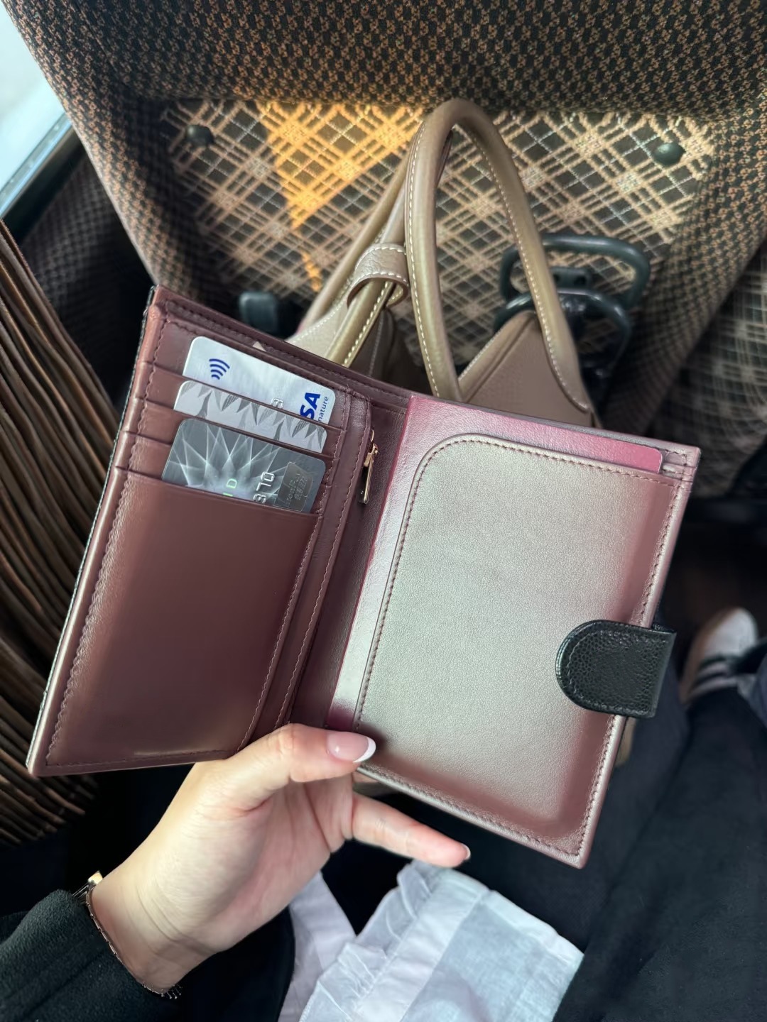 Xiang Nainai pasaport cüzdanı pasaport kılıfı birinci katman sığır derisi koyun derisi haviar elmas desen belge çantası orta cüzdan cüzdan