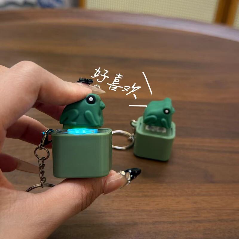 青蛙钥匙扣发光学生解压发声按键趣味恶搞发泄抽象神器挂件新创意|undefined