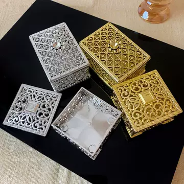 Metal high-end jewelry storage box Palace style exquisite new earrings earrings necklace bracelet jewelry box wholesale female - ShopShipShake