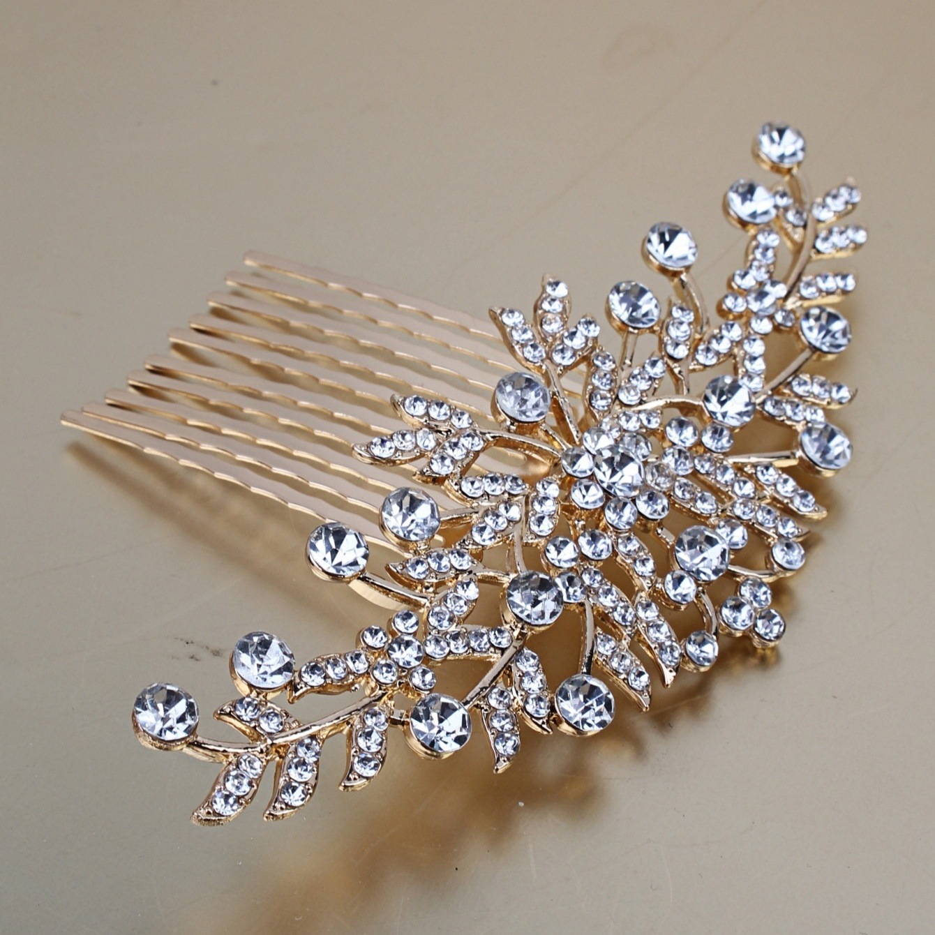 18g Weight Hair Combs Hair Accessories Type Rhinestones Inlay Material 1 Piece Quantity Wedding Occasion Alloy Material Flower Pattern Spring&Summer Season Women's Gender Inlay Design Classic Style Style Classic Style Women's Flower Alloy Inlay Rhinestones Hair Combs 5