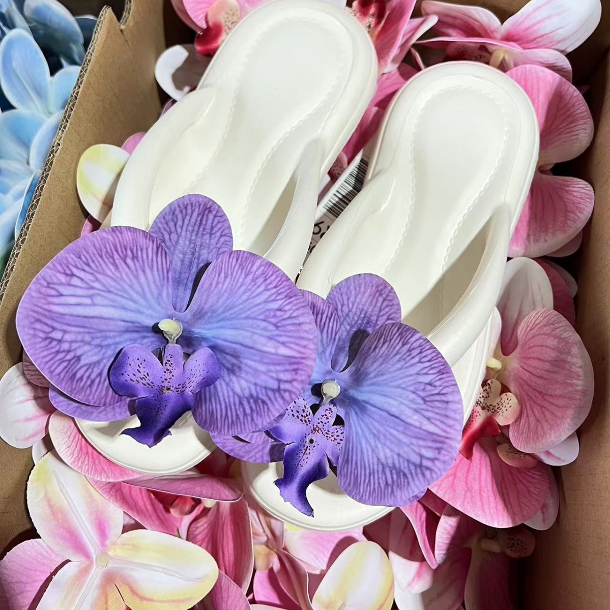 Chanclas de flores de bricolaje Yi Mengling el mismo estilo Phalaenopsis zapatos de playa para mujer pisando mierda sandalias y zapatillas casuales de verano