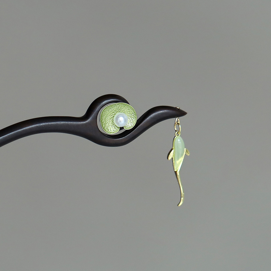 토네이도 잉어 [천연 흑단]