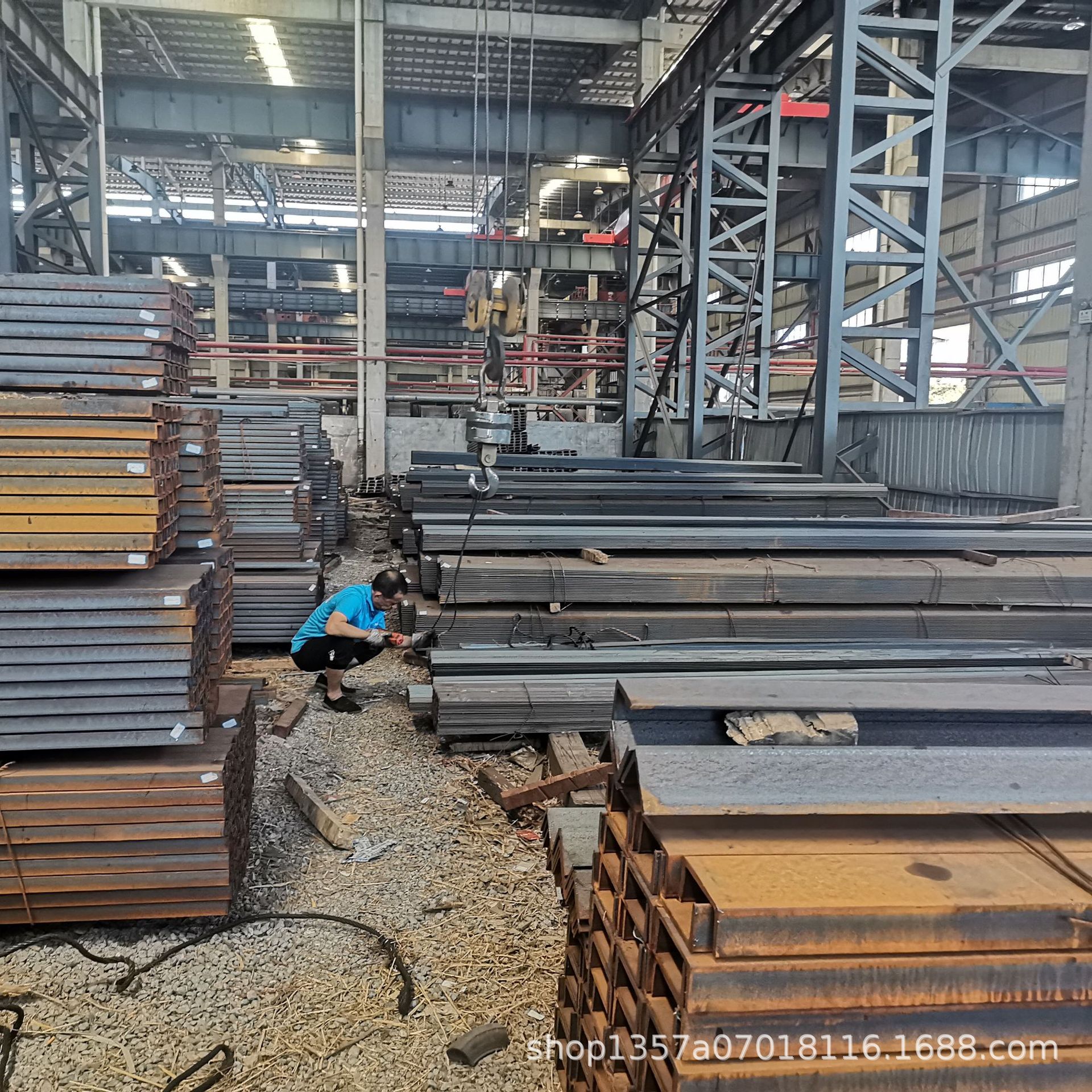 长寿镀锌角钢 江津区Q355B低合金槽钢 合川H型钢鲁盛坤批发销售