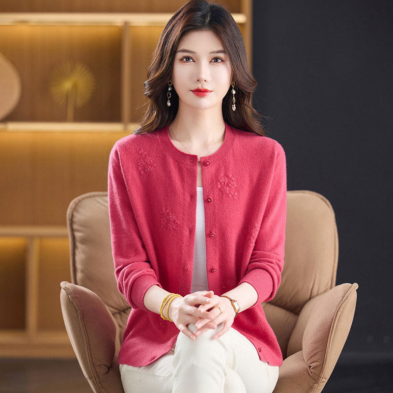 100% pure wool women's round neck cardigan, autumn and winter 2026 new style, loose and versatile knit sweater jacket for mothers 100% pure wool women's round neck cardigan, autumn and winter 2026 new style, loose and versatile knit sweater jacket for mothers
