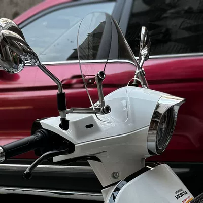 Suitable for Honda 25, Motorcycle front windshield