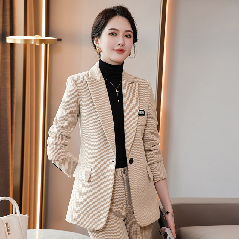 灯芯绒西装外套女春秋2023新款秋冬加厚宽松显瘦高端西装职业套装