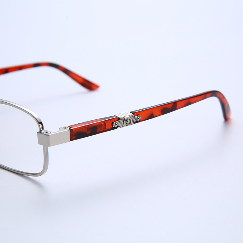 Universal fashionable reading for men and women for elderly
