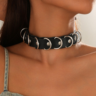 �����L�T���Ů���ڸ���choker��朗lِ������Ȧ�i�����ϵ