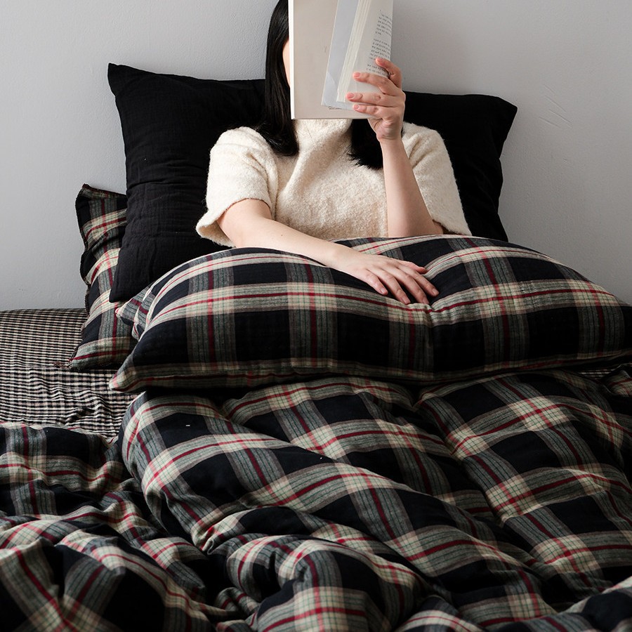 Vintage British Plaid Cotton Double-layer Gauze Four-piece Set_voghion.com