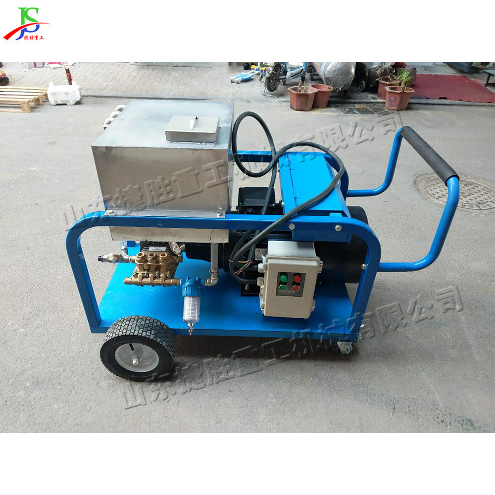 máquina de limpieza de alta velocidad para limpiar la pared interna de la caldera de pulverización de material para dragar el camión tanque de aceite