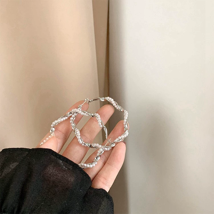 Серебряная игла, металлическая бренд серьги, серебро 925 образец, европейский стиль, простой и элегантный дизайн, интернет знаменитость
