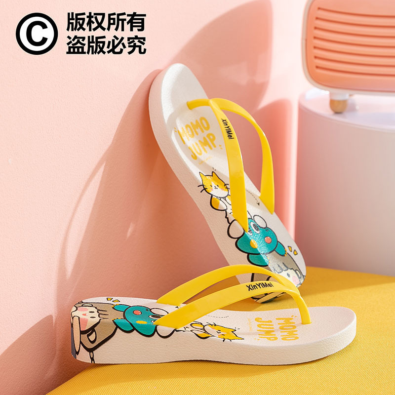 Xinyimei 2026 Summer Flip-Flops for Women with Cartoon Frog Design, Wedge Heel, Fashionable Casual Beach Sandals for Outdoor Wear