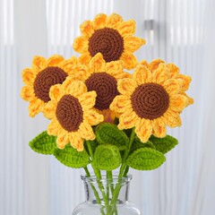 完成品のヒマワリは手作りで造花を作って花の芸をシミュレーションしてヒマワリの花のバレンタインデーの教師の日の贈り物を飾ります。