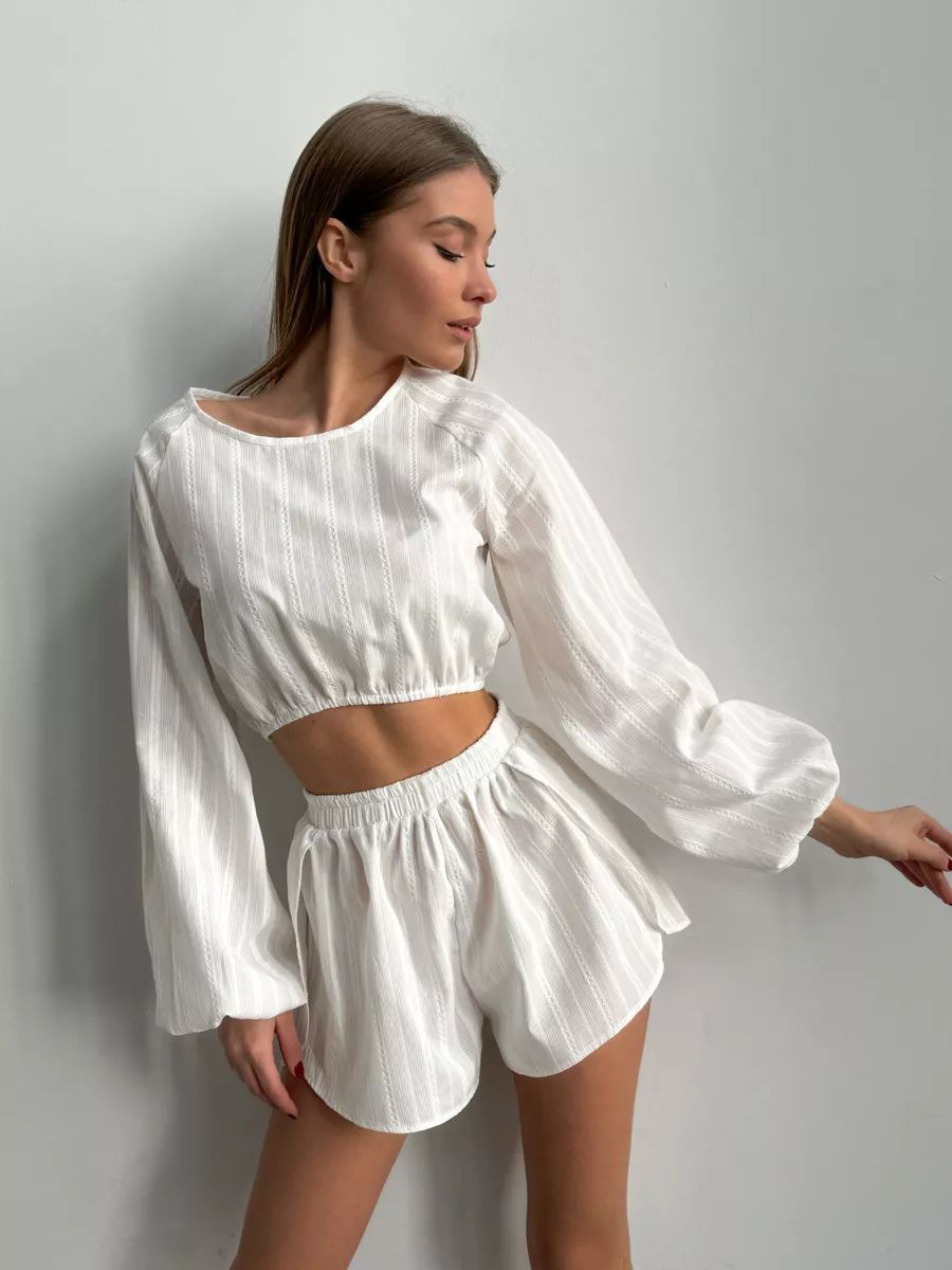 Pijamas rusos transfronterizos europeos y americanos, top corto de manga larga, pantalones cortos con aberturas, traje de dos piezas, casual en casa, mujeres
