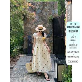 黄一粒 NORA STUDIO蝴蝶结刺绣方领收腰泡泡袖连衣裙女夏气质裙子