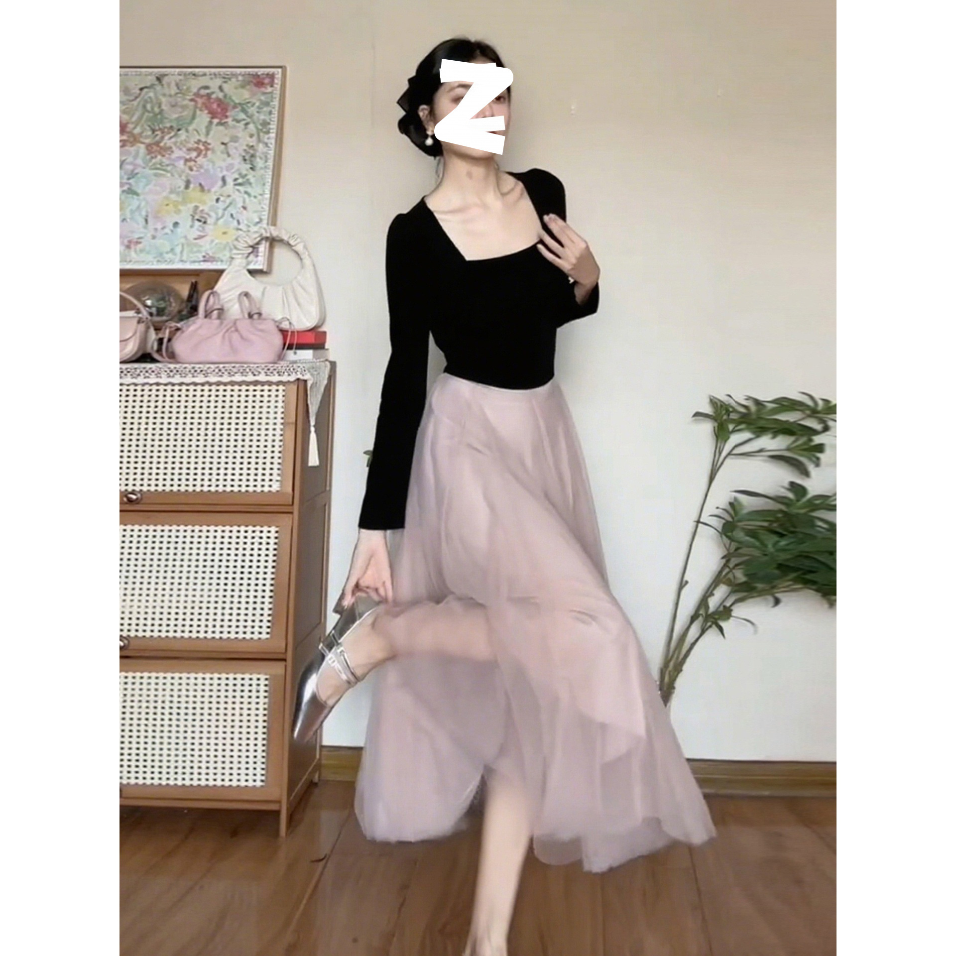 法式芭蕾风撞色拼接长袖连衣裙子女早秋季2025新款千金感收腰长裙