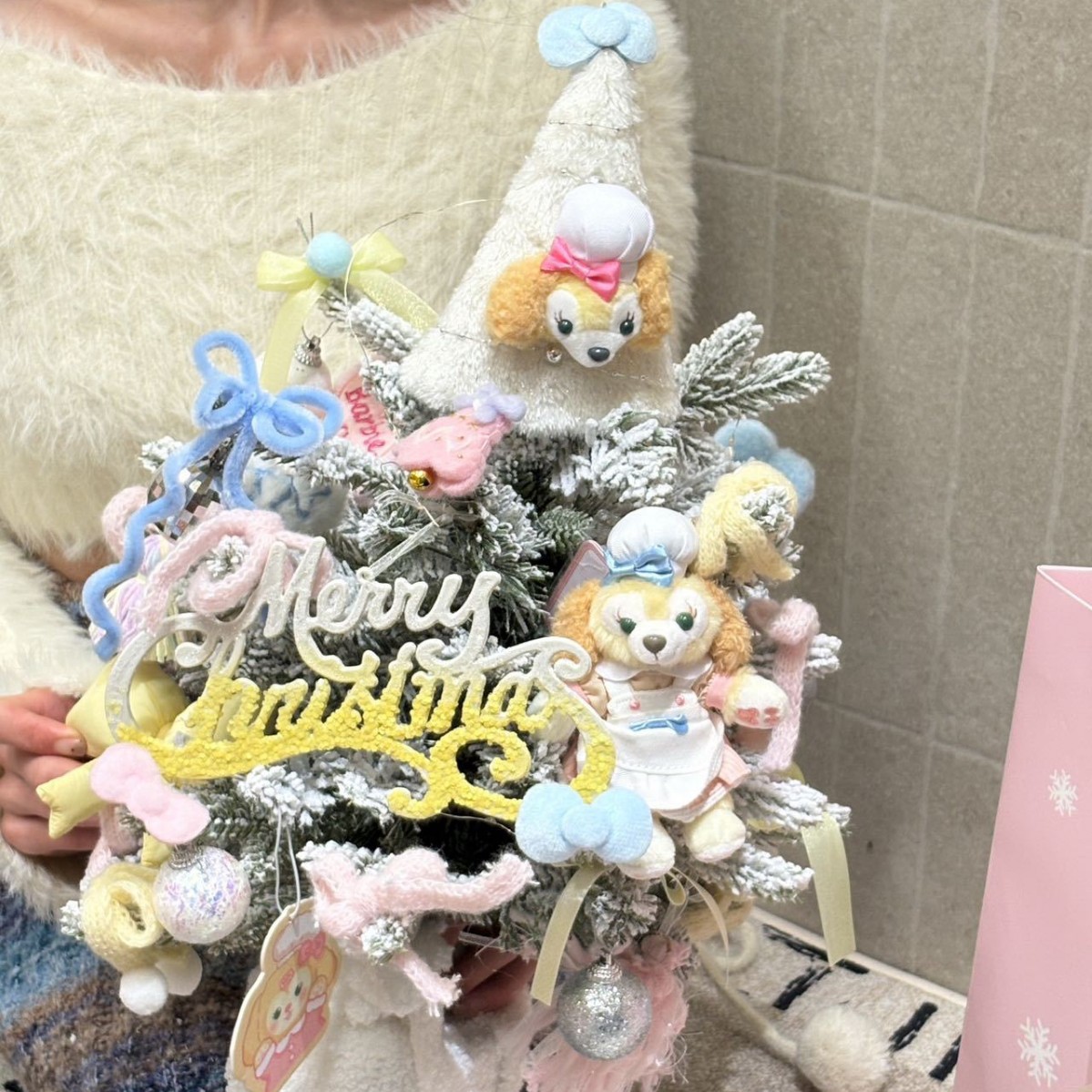 완성된 선물 상자 스타일의 케이크 오르골 크리스마스 트리(완성된 전체 높이 약 50cm)