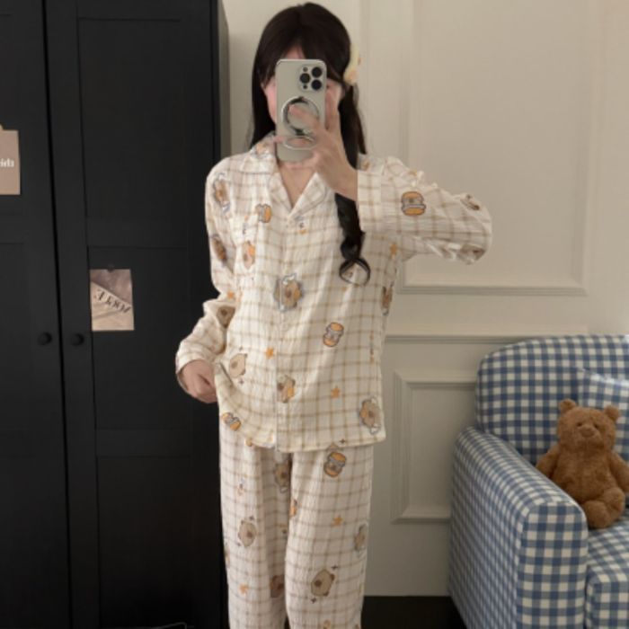 Venta al por mayor transfronteriza en vivo estilo caliente otoño dulce dibujos animados nubes algodón pantalones de manga larga pijamas traje de estudiante servicio a domicilio