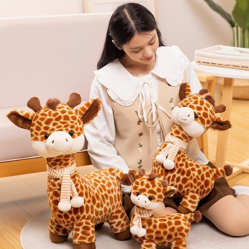 可爱围巾长颈鹿毛绒玩具布娃娃生日礼物儿童陪伴玩偶公仔动物批发