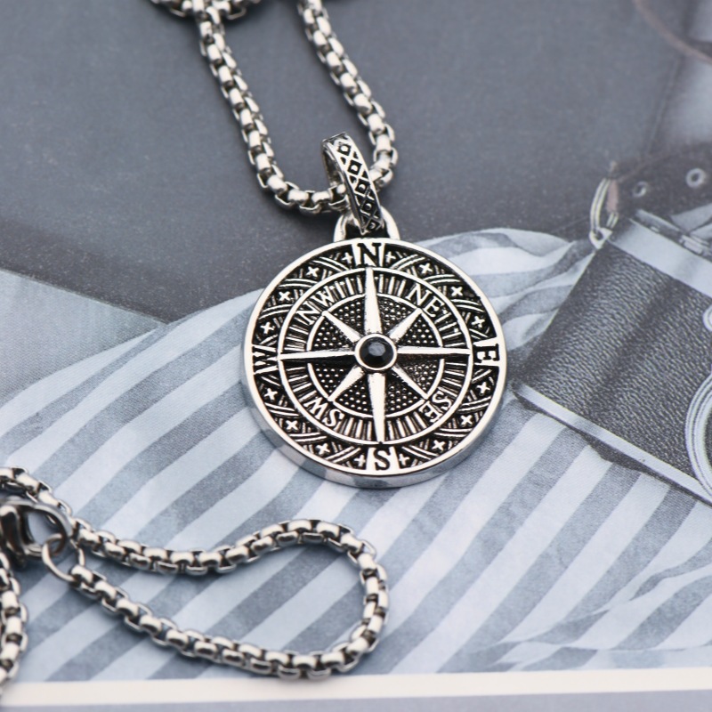 Nuovo ciondolo a forma di bussola, collana lunga da uomo hip-hop estiva_voghion.com