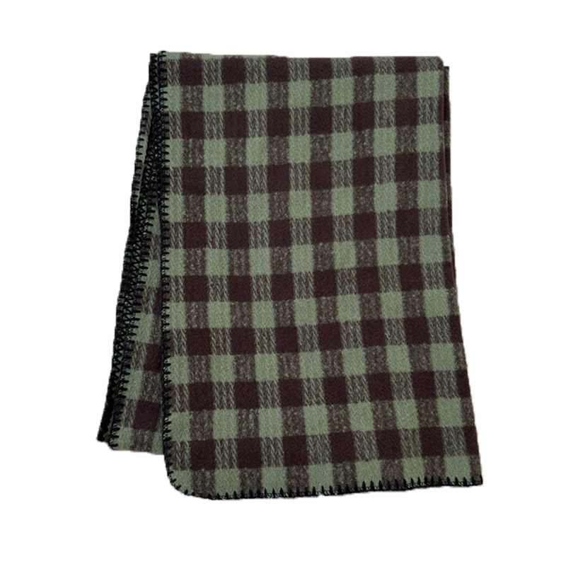 Design Sinn für kleine Duft Dreieck Nadel Spitze fein kariert Imitation Kaschmir Schal Damen Winter Atmosphäre weich wachsartige Lätzchen Schal_voghion.com