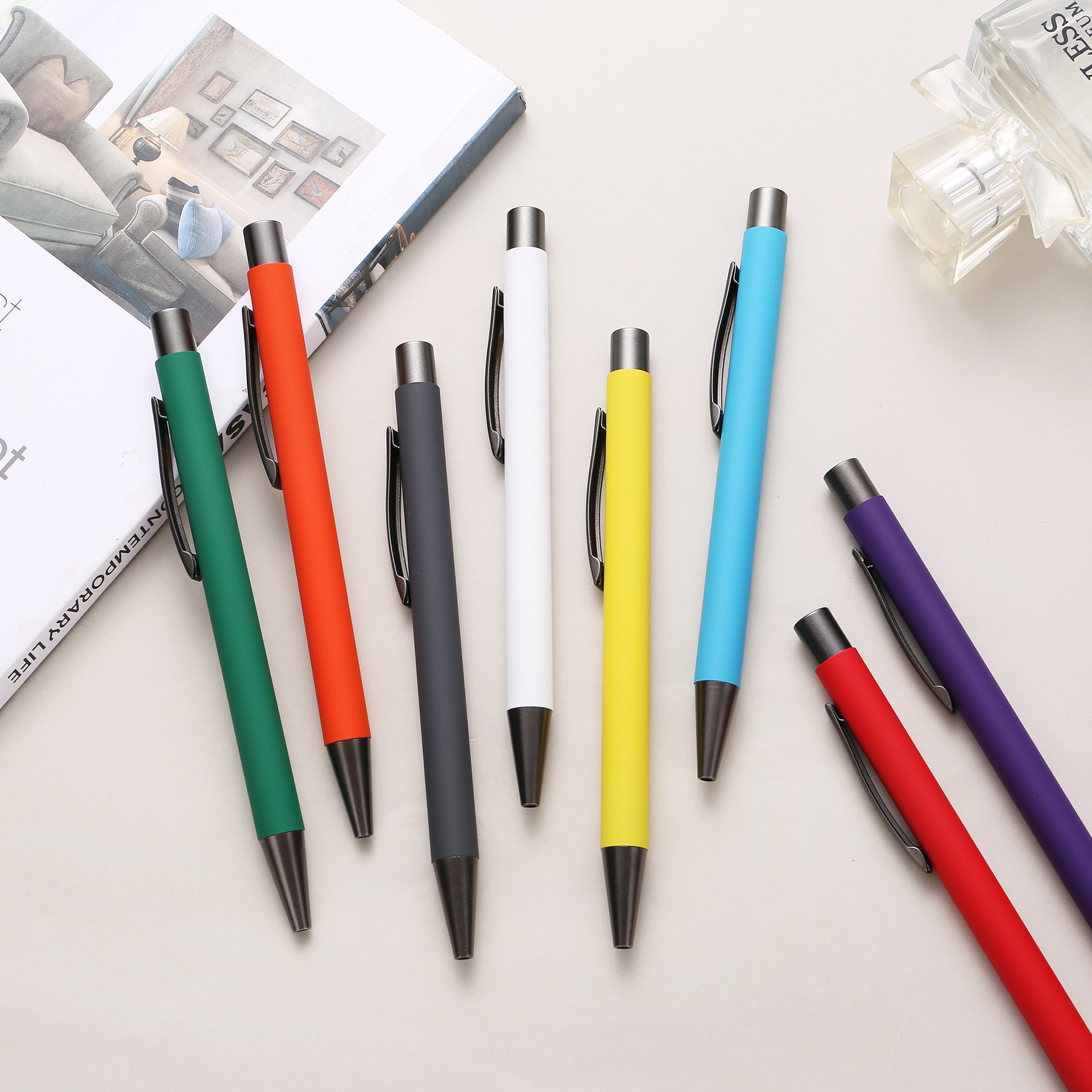 Ins bolígrafo de bola bolígrafo neutro pulsado continuamente puede imprimir logotipo de escritura de estudiantes personalizado especial para instituciones educativas