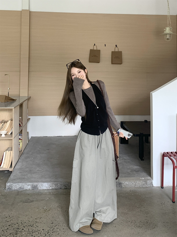黑色v领针织挂脖背心叠穿打底衫女秋季穿搭套装休闲阔腿裤三件套|undefined