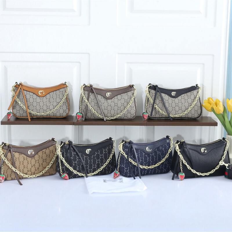 Gujia Double GG Strawberry Pendant Small Chain Handbag Shoulder Bag Mahjong Underarm Single Shoulder Bag with Crossbody Strap Gujia Double GG Strawberry Pendant Small Chain Handbag Shoulder Bag Mahjong Underarm Single Shoulder Bag with Crossbody Strap