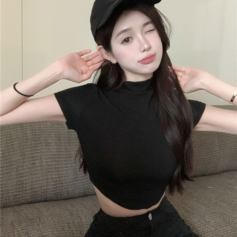 검은색
