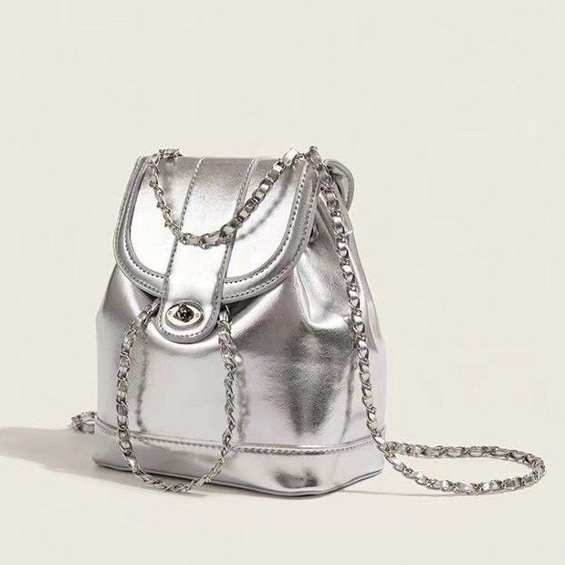 Mochila para mujer Mochila para mujer 2024 nueva mochila de viaje de cadena mochila de tarjeta plateada