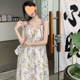 茶歇法式无袖碎花吊带连衣裙子女夏季2026新款高级感显瘦气质长裙
