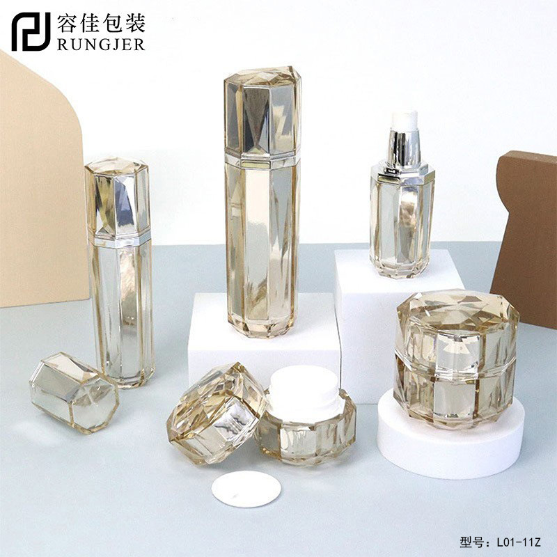 钻石百角瓶50g面膏霜亚克力真空瓶化妆品包材100喷雾瓶精华装分瓶