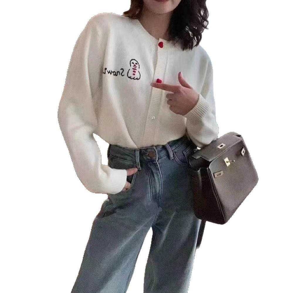 Demi-season sweater with a round collar