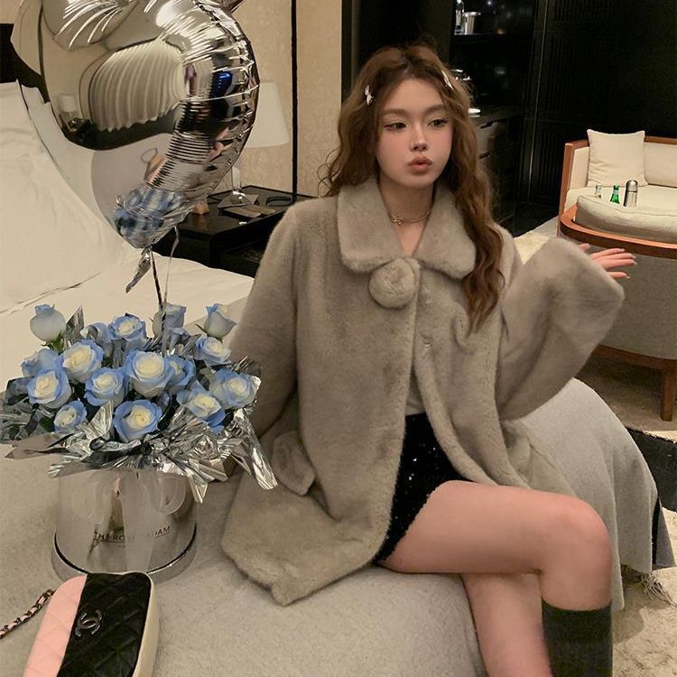 New Autumn and Winter Imitation Mink Velvet Fur Outwear for Women, Eco-Friendly Fur Slimming Look Young Style Mid-Length Snowball Mink