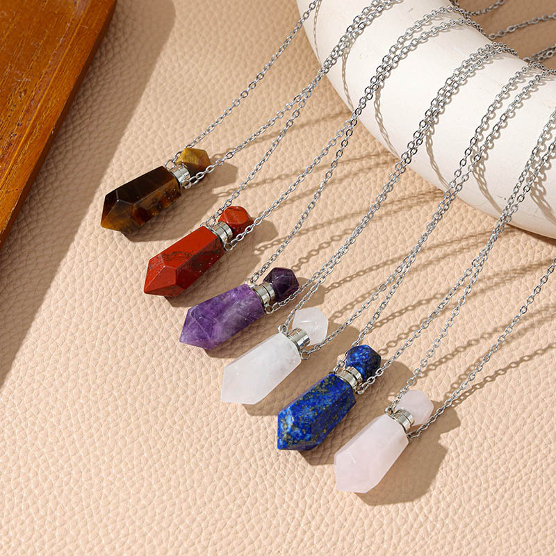 Natural Stone Crystal Pendant Heart-Shaped Natural Crystal Perfume Bottle Essential Oil Bottle Necklace Pendant Cross-Border Hot Selling Direct from Manufacturer