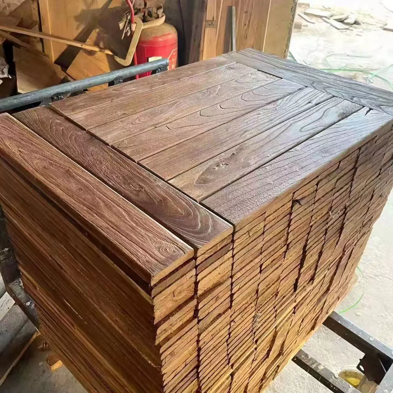 老榆木超市货架装修板材榆木板材茶馆客栈民宿木板榆木风化旧木板