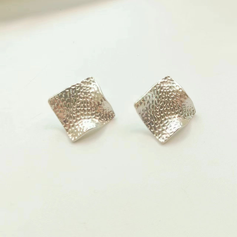 Pendientes de Conejo y Oso de Peluche de Estilo Coreano, Modernos y Lindos para Mujer, Pendientes de Peluche Tridimensionales de Dibujos Animados, Versátiles y Accesorios
