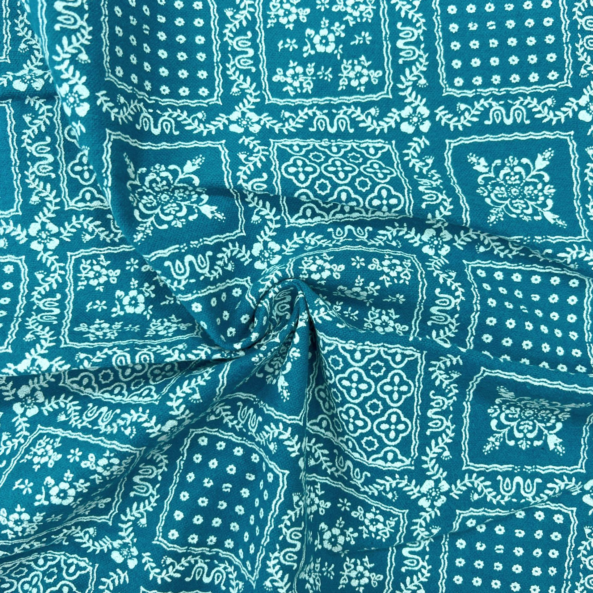 22049#永和花-DZ01-86#孔雀蓝印拔白