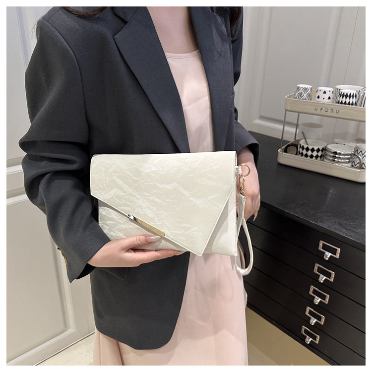 112g Weight Sewing Thread Fashion Element Magnetic Buckle Closure Type Top Handle Strap Type Envelope Bag Bags Type Office, Party Occasion Pu Leather Material Solid Color Pattern All Seasons Season Women's Gender Elegant Style Square Shape Pu Leather Solid Color Sewing Thread Square Clutches 15