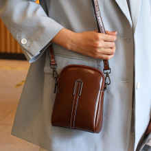 单肩包女2025夏季真皮包包百搭斜挎包通勤迷你手机包女包简约休闲