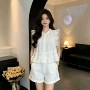 无袖宽松压褶蕾丝娃娃衫
