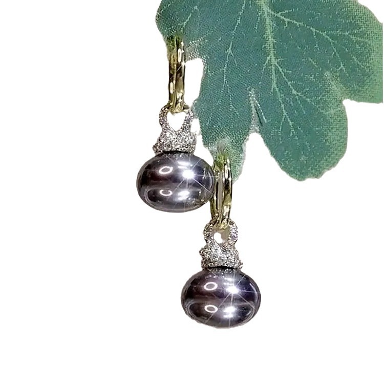 Brincos vintage com pendente de pérola estilo francês cinza_voghion.com