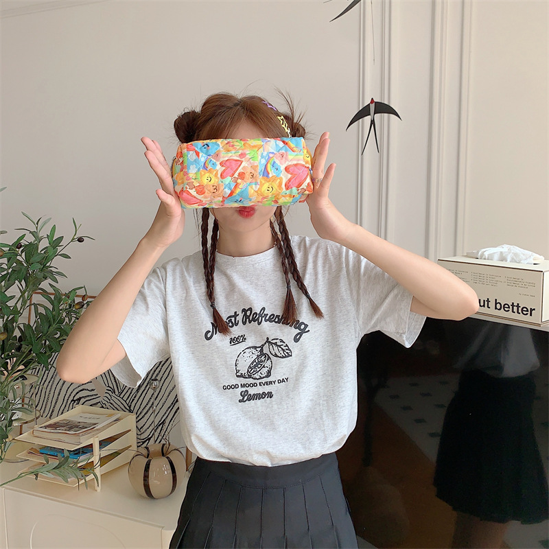35273 ins fresh and delicate floral quilted cotton makeup bag, stationery pen case, large capacity brush storage pen case undefined